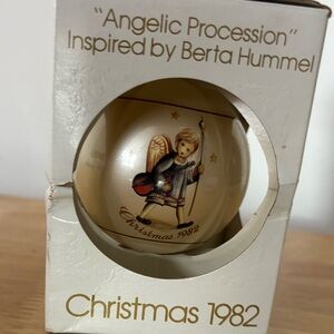 Vintage Schmid Angelic Procession Christmas Ornament - Cream